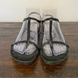 Taryn Taryn Rose Extol Black Patent Leather T-Strap Sandals Womens 7.5